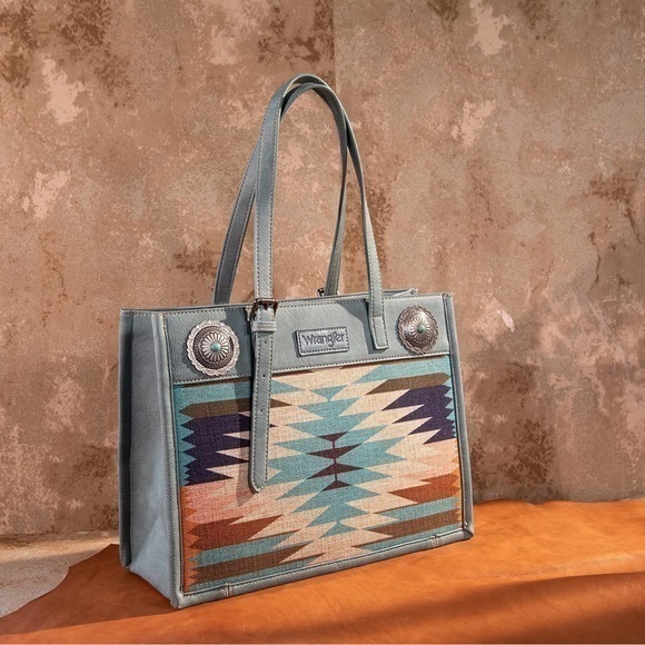 💕Wrangler Western Aztec Shoulder Bag NWT💕